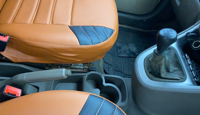 2015 Hyundai i10 MAGNA 1.1, Petrol, Manual, 48,098 km, Gear Lever