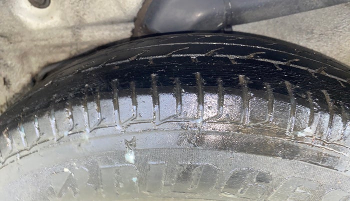 2015 Hyundai i10 MAGNA 1.1, Petrol, Manual, 48,098 km, Left Rear Tyre Tread