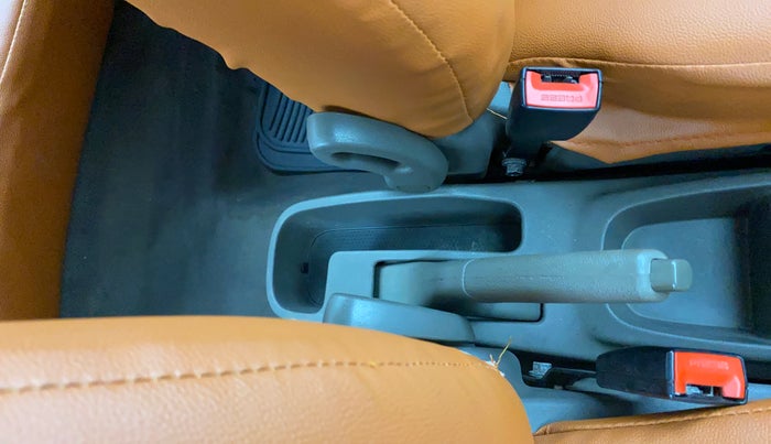 2015 Hyundai i10 MAGNA 1.1, Petrol, Manual, 48,098 km, Driver Side Adjustment Panel