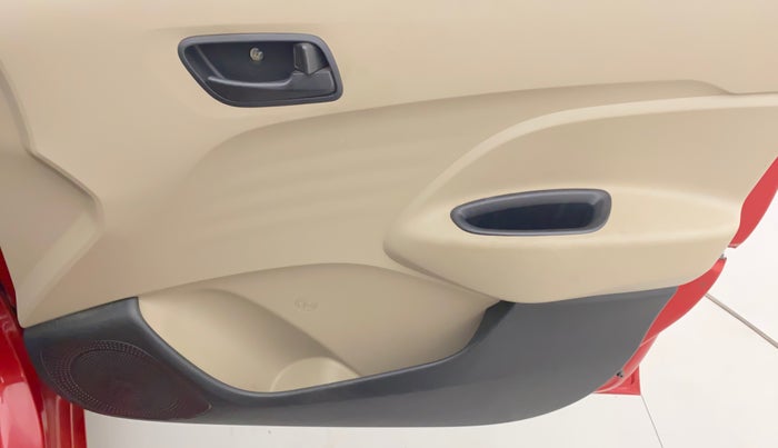 2022 Hyundai NEW SANTRO MAGNA, Petrol, Manual, 33,027 km, Driver Side Door Panels Control