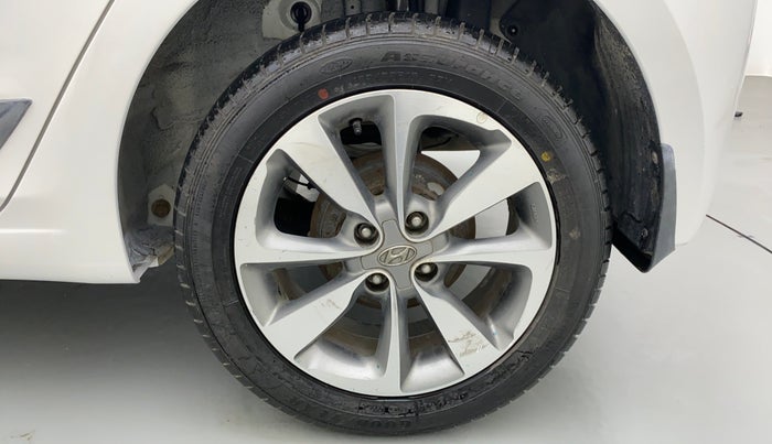 2014 Hyundai Elite i20 SPORTZ (O) 1.4, Diesel, Manual, 44,530 km, Left Rear Wheel