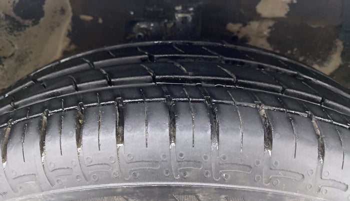 2020 Maruti Celerio ZXI, Petrol, Manual, 37,570 km, Right Front Tyre Tread