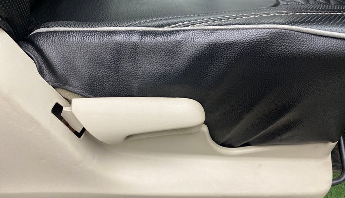 2020 Maruti Celerio ZXI, Petrol, Manual, 37,570 km, Driver Side Adjustment Panel