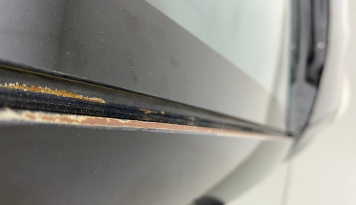 2012 Honda Brio E MT, Petrol, Manual, 1,26,185 km, Right A pillar - Slightly rusted