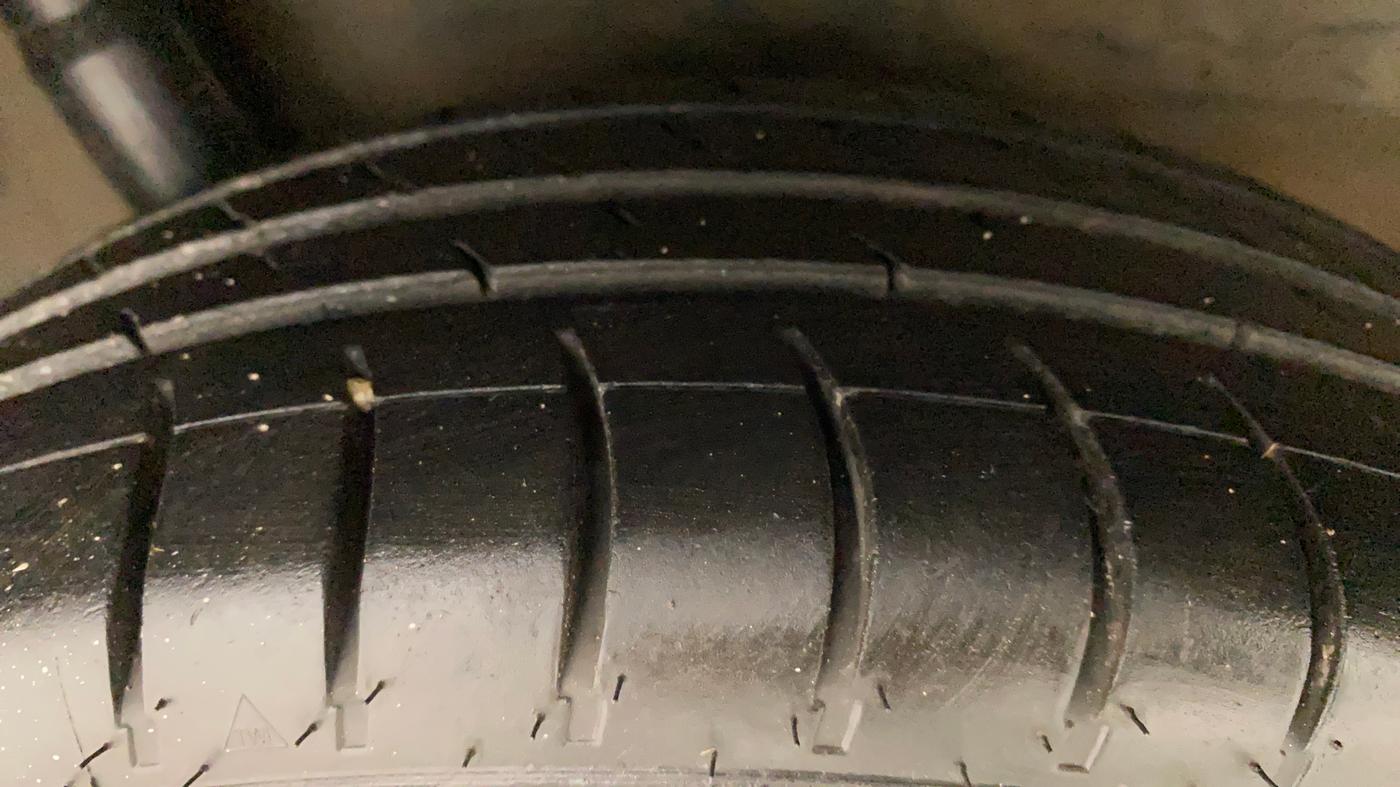 2012 Honda Brio E MT, Petrol, Manual, 1,26,185 km, Right Rear Tyre Tread