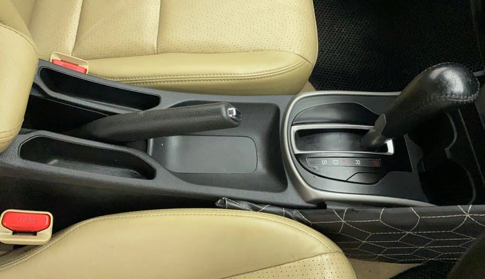 2017 Honda City 1.5L I-VTEC VX CVT, CNG, Automatic, 74,599 km, Gear Lever