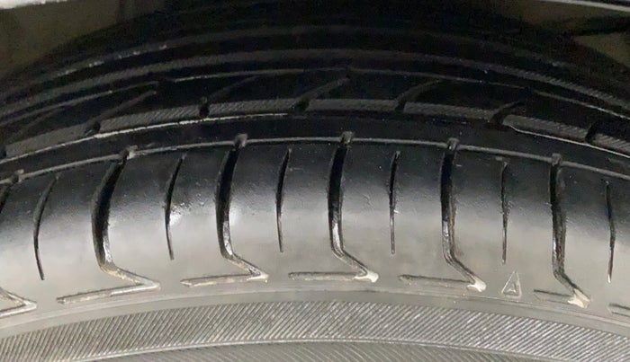 2017 Honda City 1.5L I-VTEC VX CVT, CNG, Automatic, 74,599 km, Right Front Tyre Tread