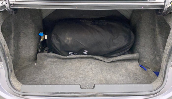 2017 Honda City 1.5L I-VTEC VX CVT, CNG, Automatic, 74,599 km, Boot Inside