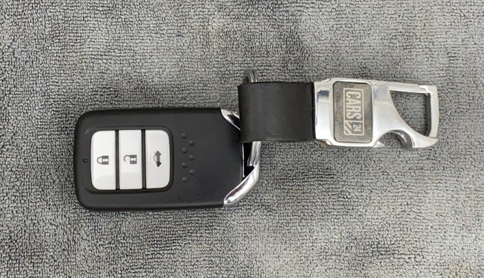 2017 Honda City 1.5L I-VTEC VX CVT, CNG, Automatic, 74,599 km, Key Close Up