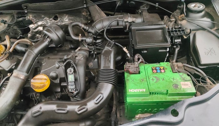 2015 Renault Duster 85 PS RXE DIESEL, Diesel, Manual, 1,32,179 km, Engine View - Left