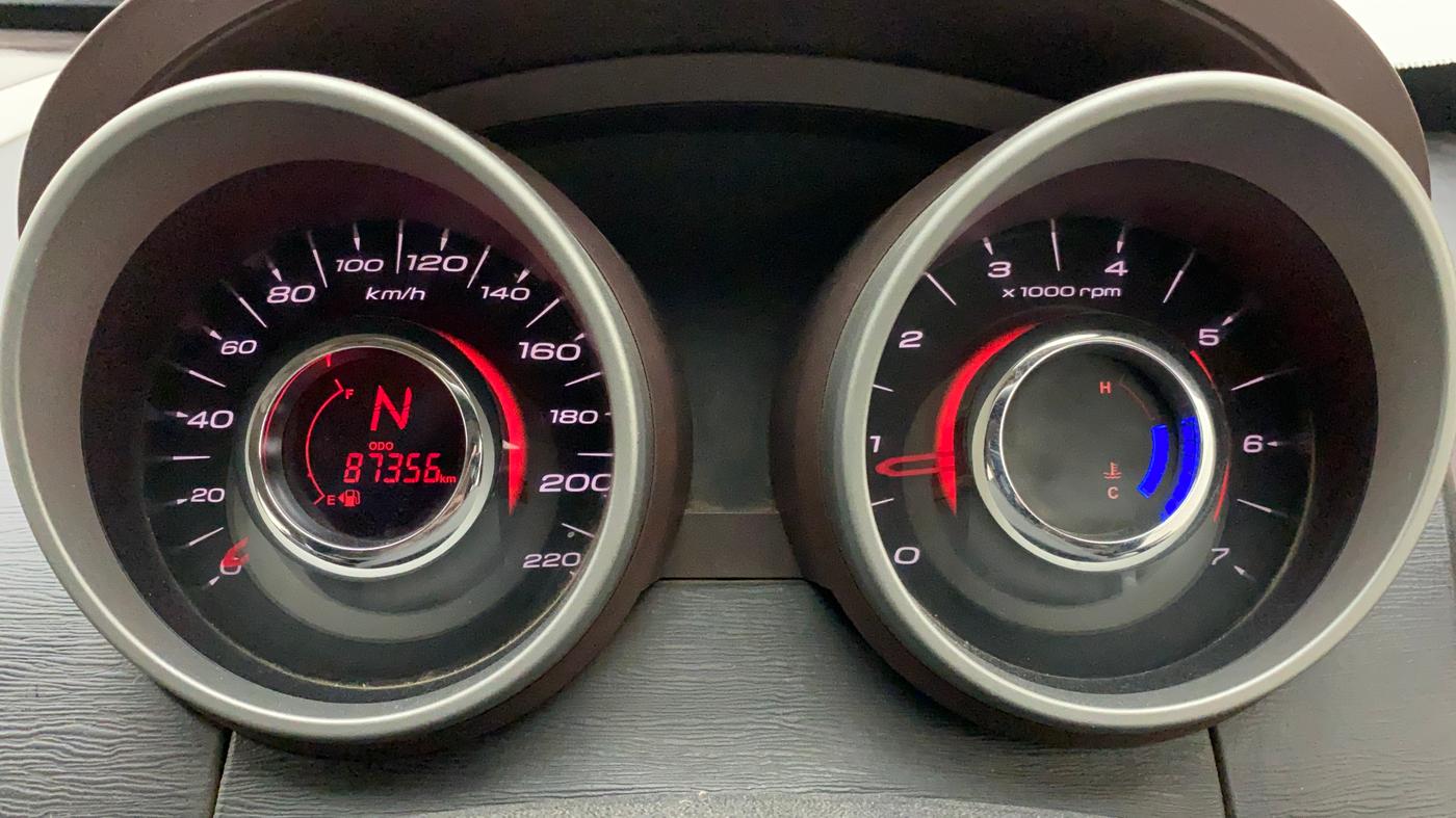2013 Mahindra XUV500 W8, Diesel, Manual, 87,683 km, Odometer Image