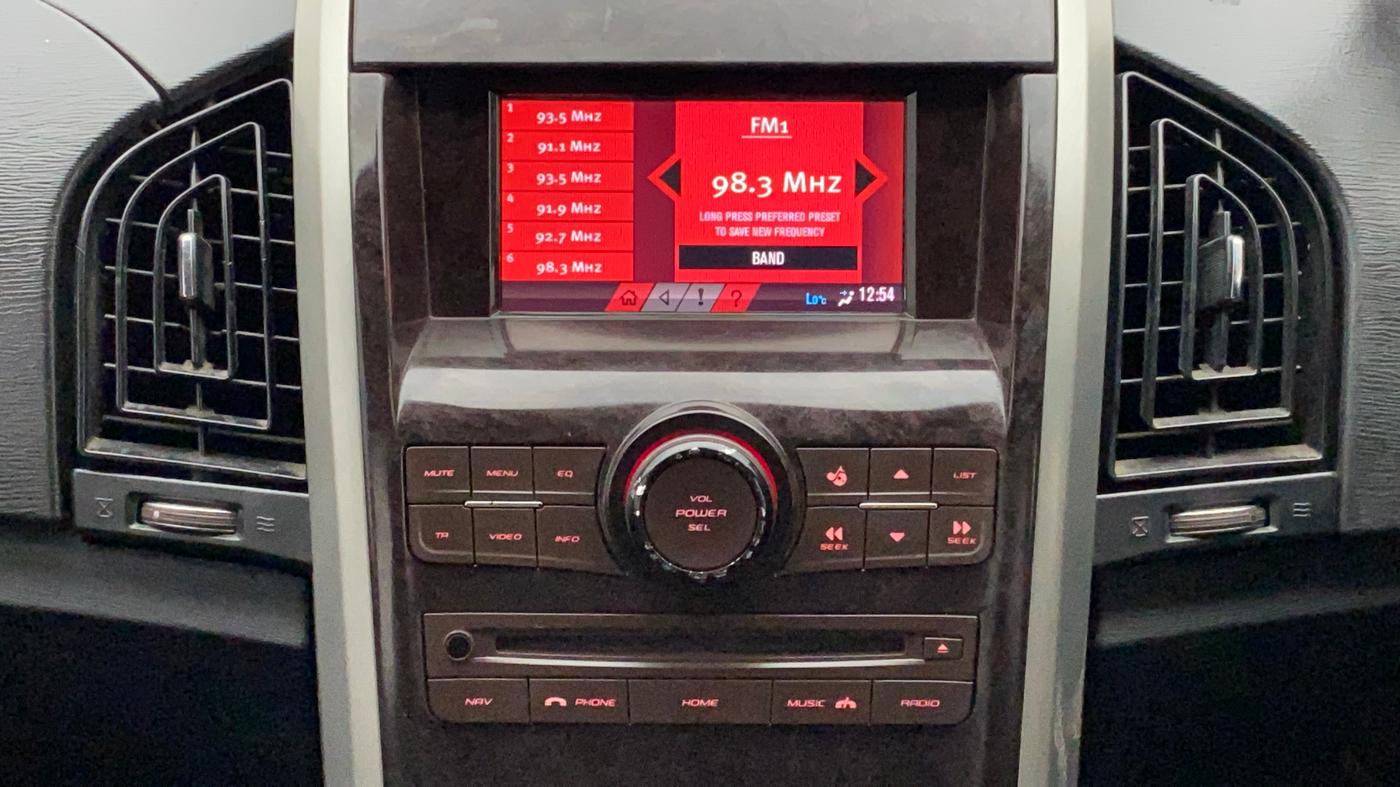 2013 Mahindra XUV500 W8, Diesel, Manual, 87,683 km, Infotainment System