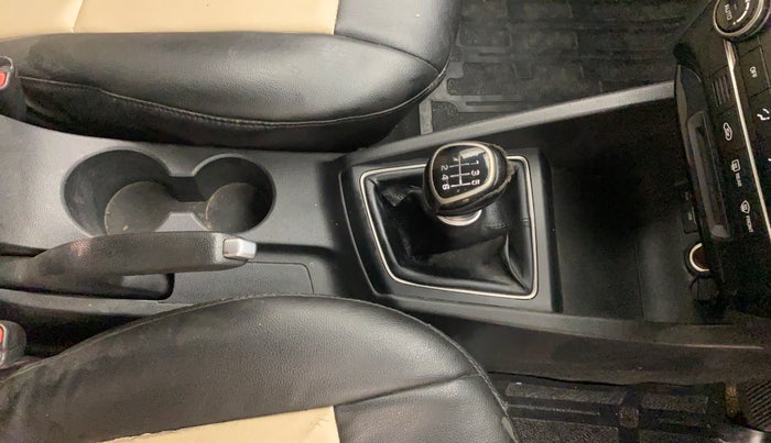 2015 Hyundai Elite i20 ASTA 1.4 CRDI, Diesel, Manual, 37,505 km, Gear Lever