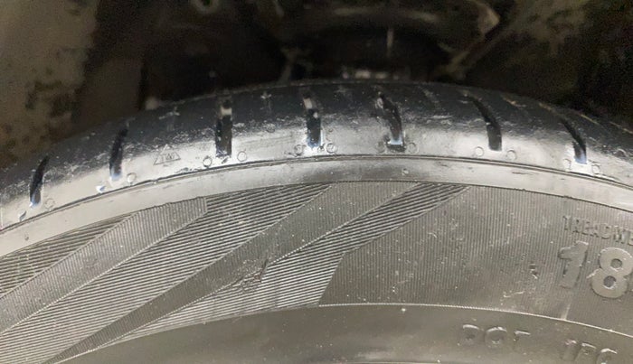 2015 Hyundai Elite i20 ASTA 1.4 CRDI, Diesel, Manual, 37,505 km, Left Front Tyre Tread