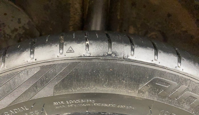 2015 Hyundai Elite i20 ASTA 1.4 CRDI, Diesel, Manual, 37,505 km, Right Rear Tyre Tread