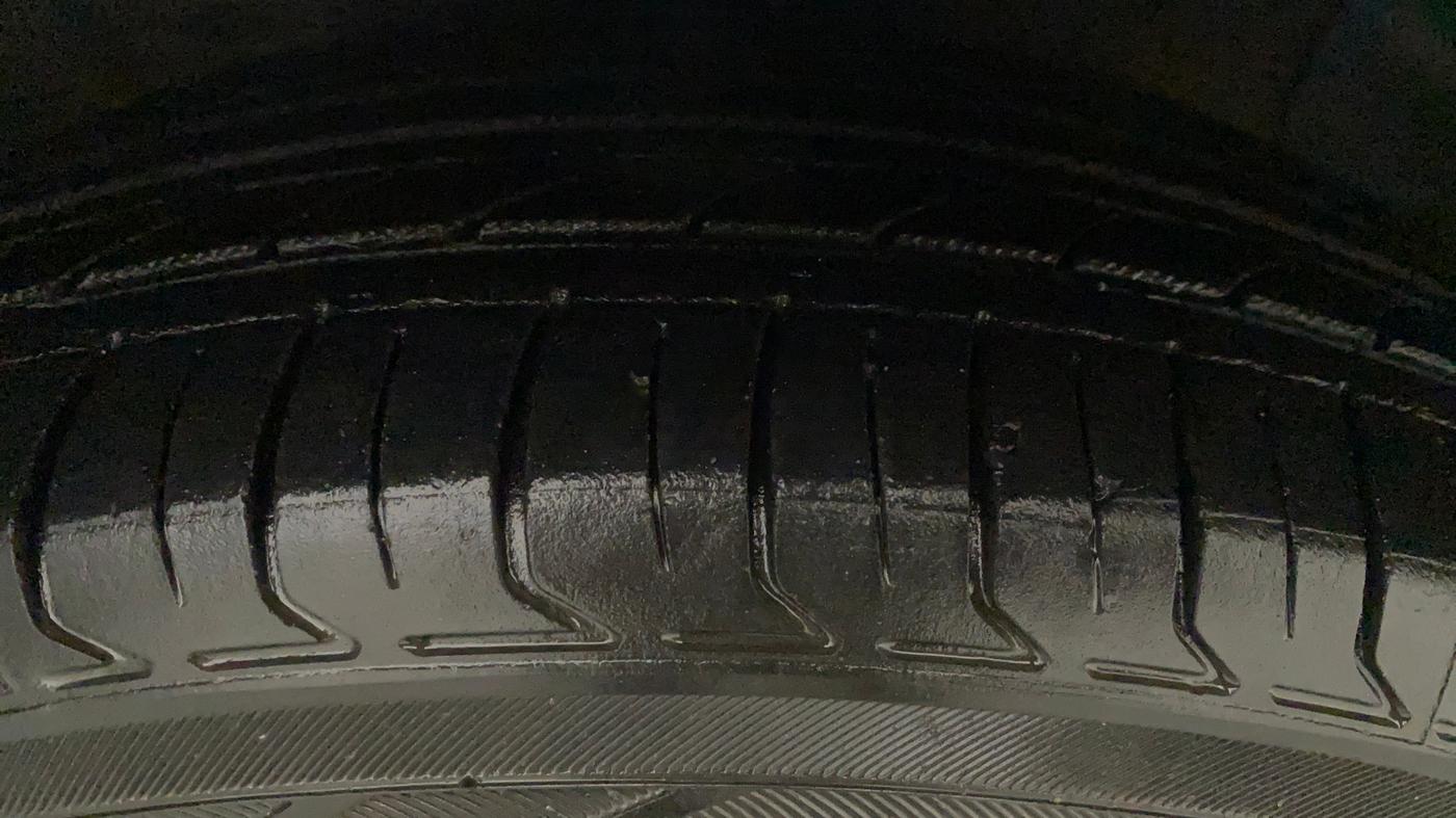 2019 Hyundai NEW SANTRO SPORTZ CNG, CNG, Manual, 77,715 km, Left Rear Tyre Tread