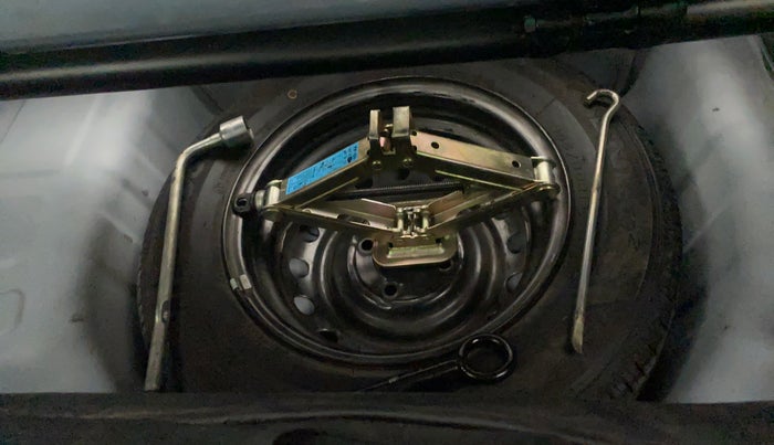 2019 Hyundai NEW SANTRO SPORTZ CNG, CNG, Manual, 77,715 km, Spare Tyre