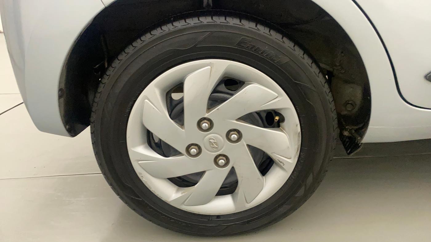 2019 Hyundai NEW SANTRO SPORTZ CNG, CNG, Manual, 77,715 km, Right Rear Wheel
