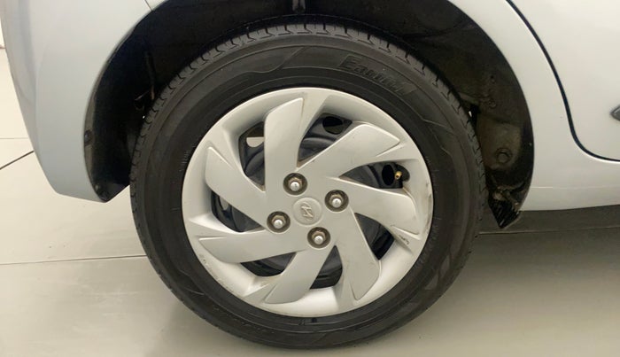 2019 Hyundai NEW SANTRO SPORTZ CNG, CNG, Manual, 77,715 km, Right Rear Wheel