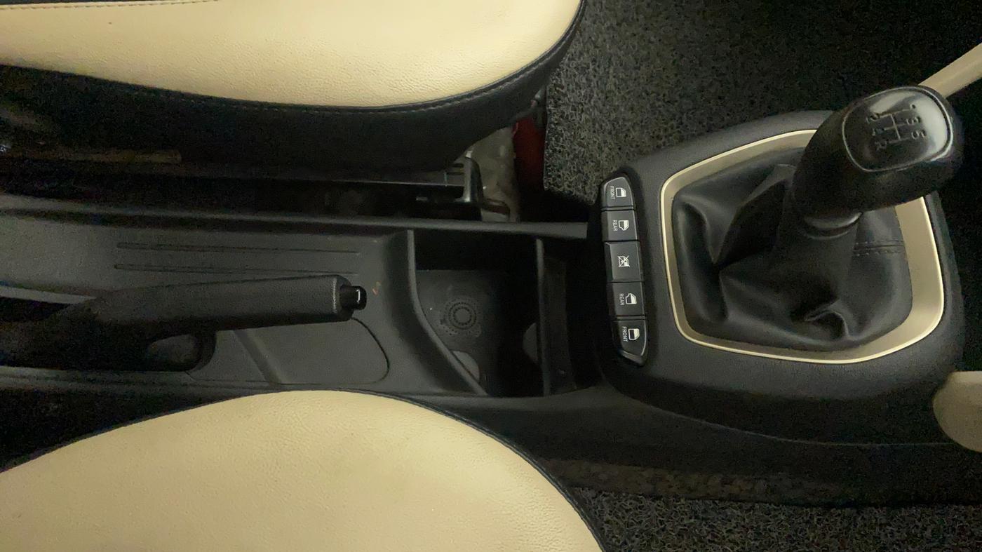2019 Hyundai NEW SANTRO SPORTZ CNG, CNG, Manual, 77,715 km, Gear Lever