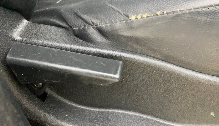 2018 Tata Tiago XT PETROL, Petrol, Manual, 90,040 km, Driver Side Adjustment Panel