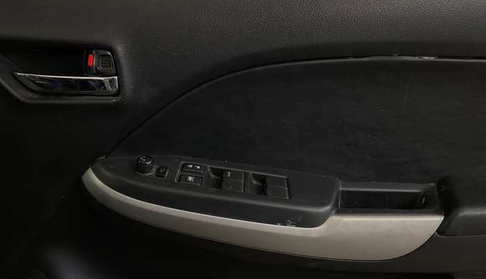 2017 Maruti Baleno DELTA PETROL 1.2, Petrol, Manual, 42,301 km, Driver Side Door Panels Control