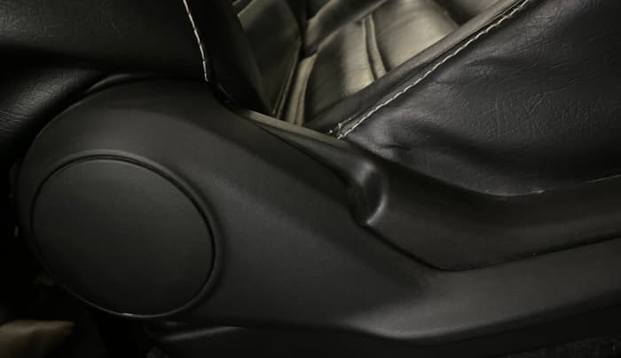 2017 Maruti Baleno DELTA PETROL 1.2, Petrol, Manual, 42,301 km, Driver Side Adjustment Panel