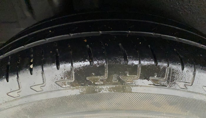 2019 Maruti IGNIS ZETA 1.2, Petrol, Manual, 27,586 km, Right Rear Tyre Tread