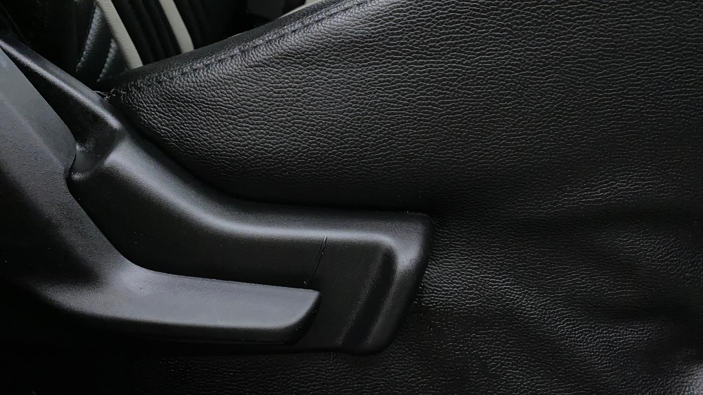 2019 Maruti IGNIS ZETA 1.2, Petrol, Manual, 27,586 km, Driver Side Adjustment Panel