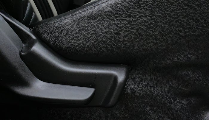 2019 Maruti IGNIS ZETA 1.2, Petrol, Manual, 27,586 km, Driver Side Adjustment Panel