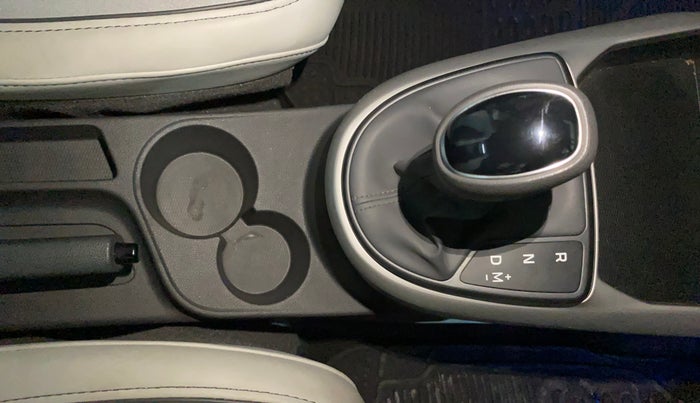 2023 Hyundai GRAND I10 NIOS SPORTZ AMT 1.2 KAPPA VTVT, Petrol, Automatic, 21,903 km, Gear Lever