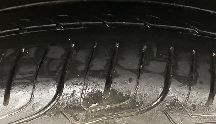 2017 Tata Zest XMS PETROL, Petrol, Manual, 58,615 km, Left Rear Tyre Tread