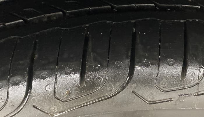 2017 Tata Zest XMS PETROL, Petrol, Manual, 58,615 km, Right Rear Tyre Tread