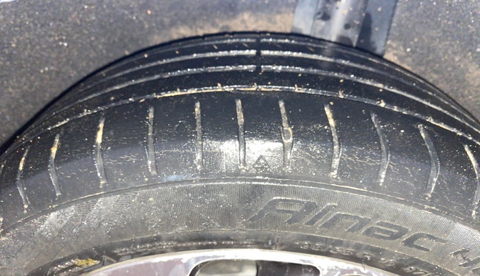 2021 Maruti Baleno ZETA PETROL 1.2, CNG, Manual, 96,223 km, Left Rear Tyre Tread