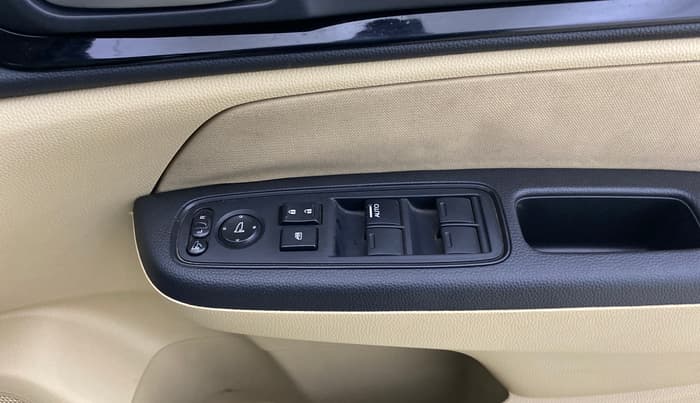 2019 Honda Amaze 1.5L I-DTEC S CVT, Diesel, Automatic, 68,282 km, Driver Side Door Panels Control