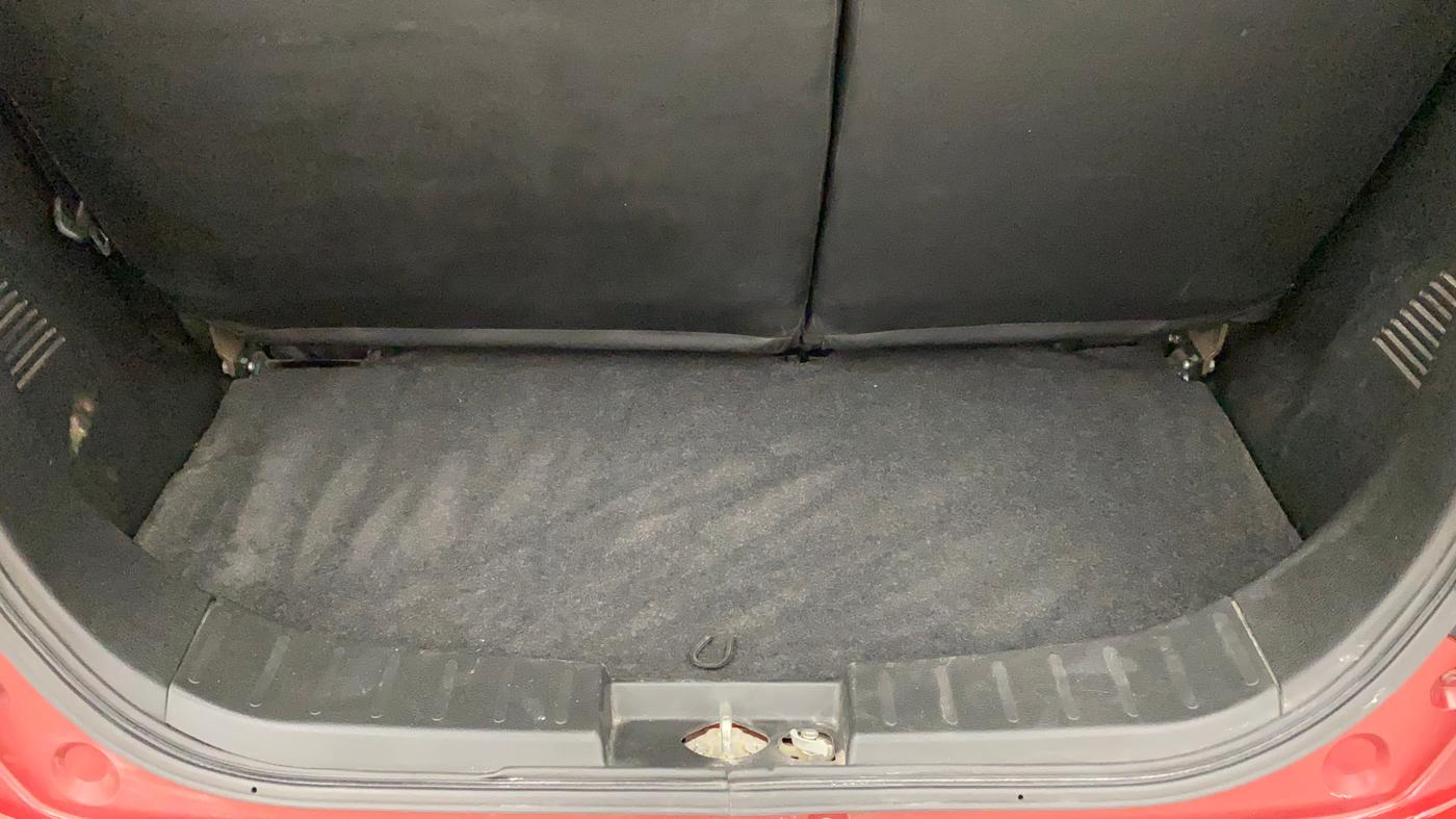 2013 Maruti Wagon R 1.0 VXI, Petrol, Manual, 75,283 km, Boot Inside