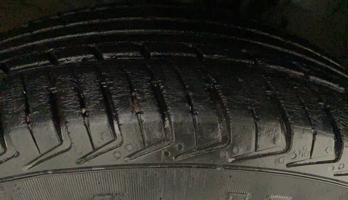 2017 Renault Kwid RXT 0.8, Petrol, Manual, 37,515 km, Right Rear Tyre Tread