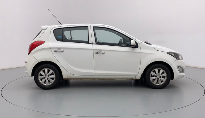 2013 Hyundai i20 ASTA 1.4 CRDI, Diesel, Manual, 1,00,341 km, Right Side View