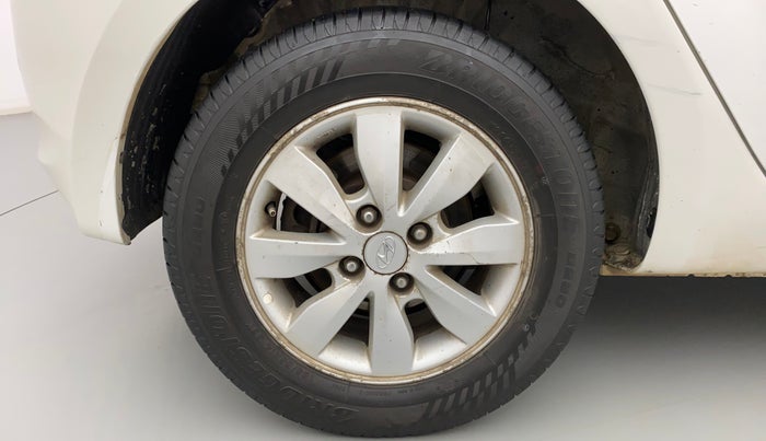 2013 Hyundai i20 ASTA 1.4 CRDI, Diesel, Manual, 1,00,341 km, Right Rear Wheel