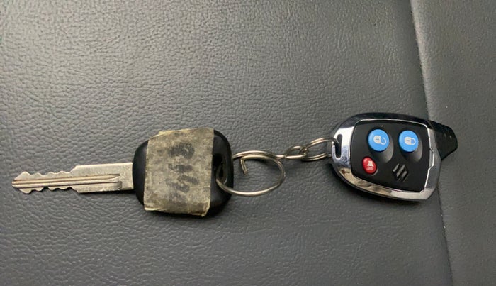 2013 Maruti Alto K10 VXI, Petrol, Manual, 70,742 km, Key Close Up