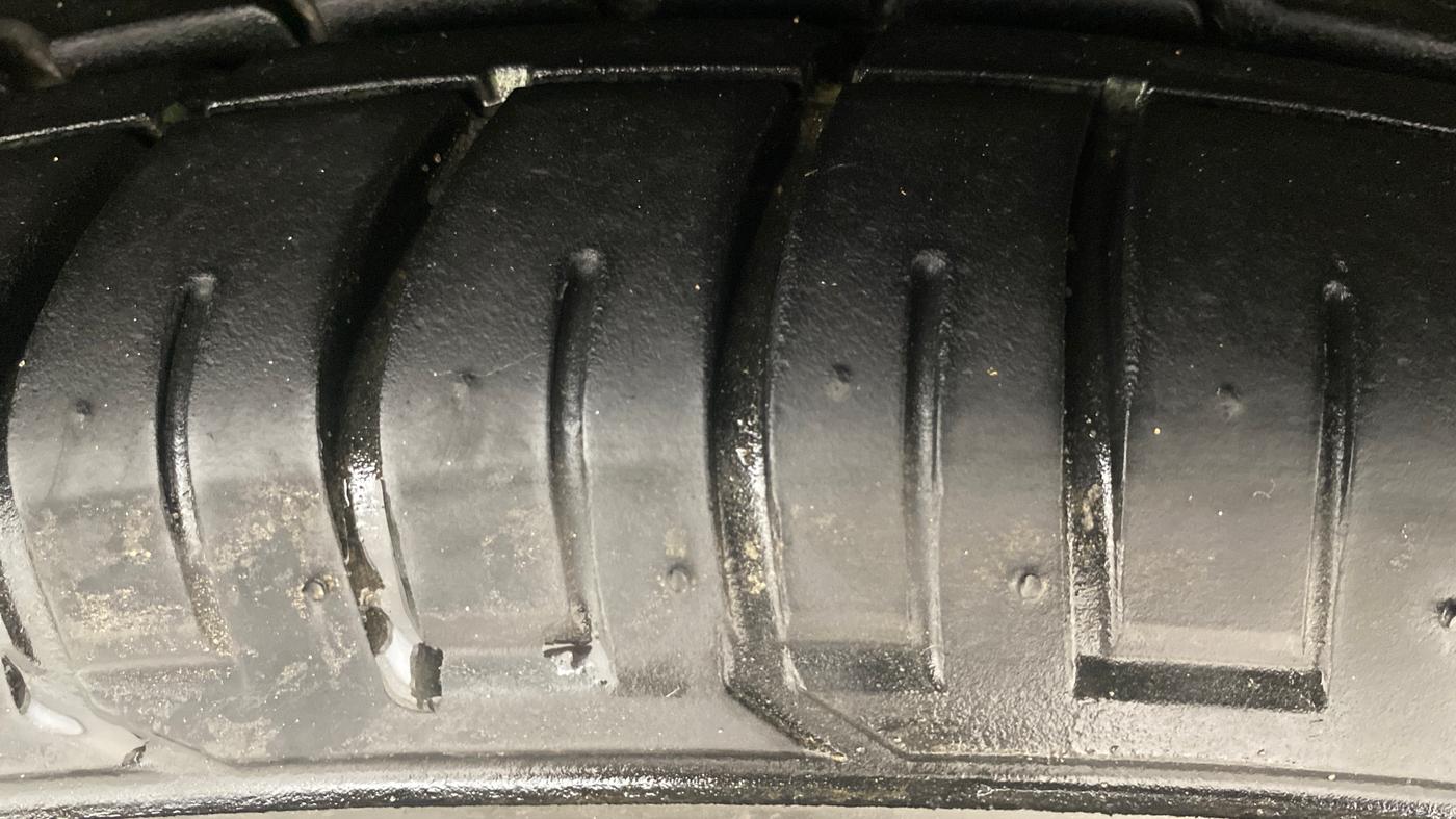 2018 Hyundai Creta SX AT 1.6 DIESEL, Diesel, Automatic, 55,317 km, Right Front Tyre Tread