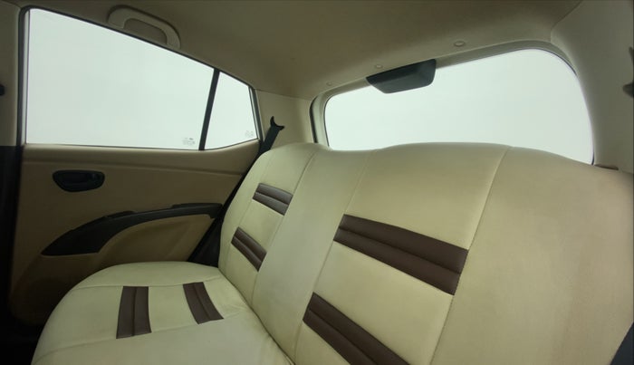 2009 Hyundai i10 MAGNA 1.2, Petrol, Manual, 37,420 km, Right Side Rear Door Cabin