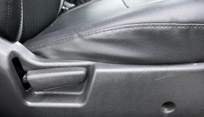 2021 Maruti Alto VXI, Petrol, Manual, 7,658 km, Driver Side Adjustment Panel