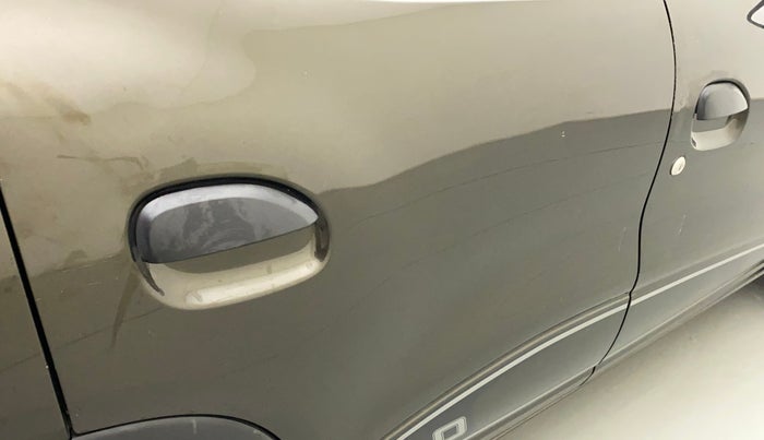 2021 Renault Kwid RXT 1.0 (O), Petrol, Manual, 34,609 km, Right rear door - Slightly dented