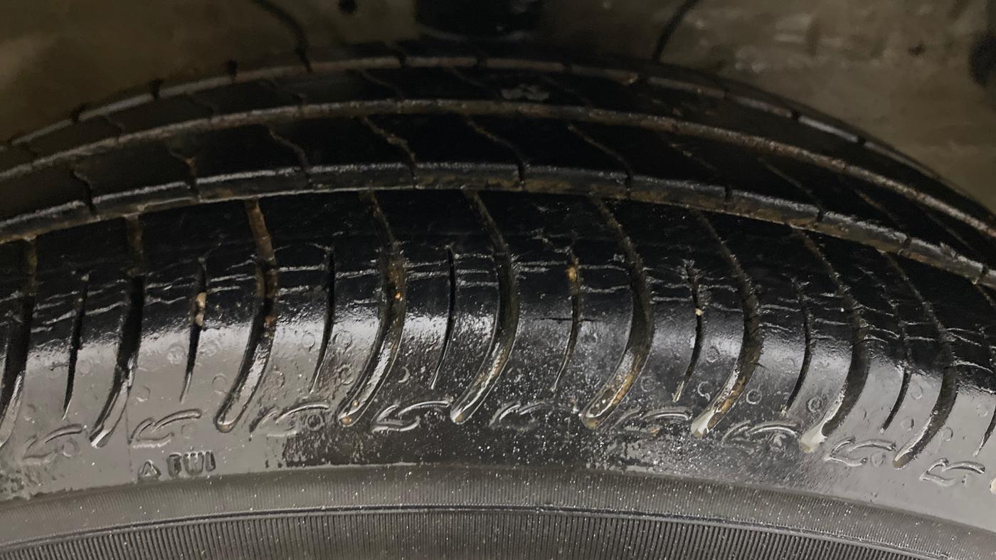 2020 Maruti S PRESSO VXI AMT, Petrol, Automatic, 25,442 km, Right Front Tyre Tread