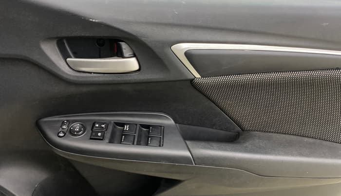 2017 Honda WR-V 1.5L I-DTEC VX MT, Diesel, Manual, 46,389 km, Driver Side Door Panels Control