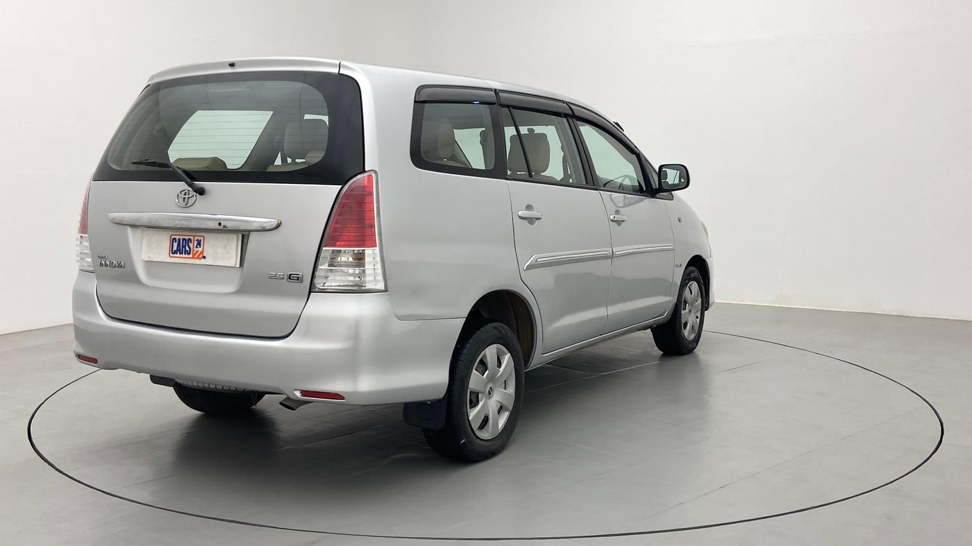 2010 Toyota Innova 2.5 G4 7 STR, Diesel, Manual, 2,25,840 km, Right Back Diagonal