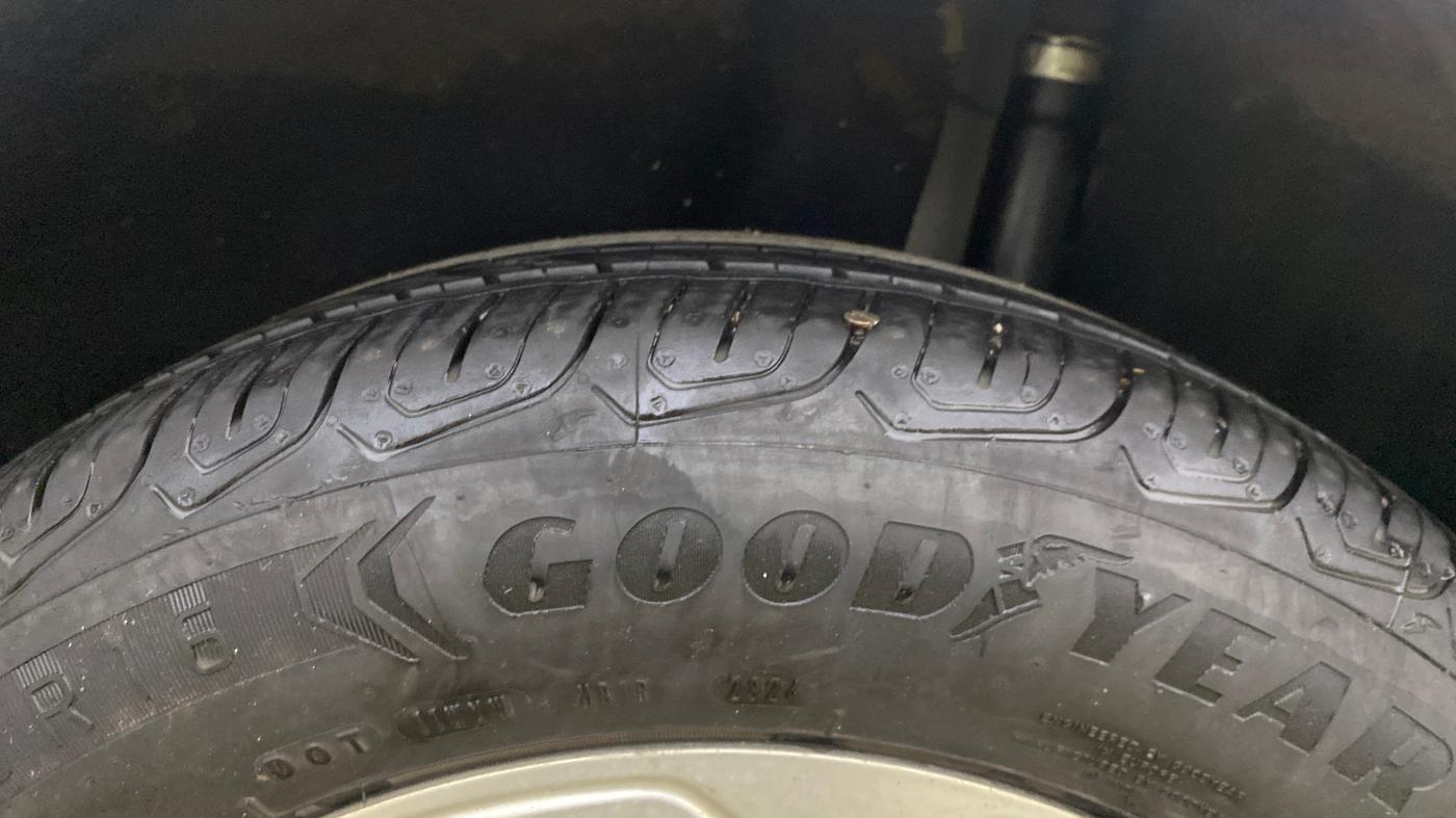 2018 Ford Ecosport TITANIUM + 1.5L DIESEL, Diesel, Manual, 1,05,806 km, Left Rear Tyre Tread