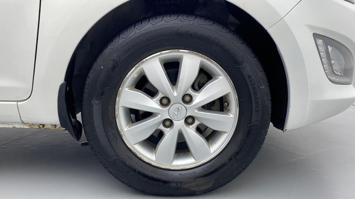 2014 Hyundai i20 SPORTZ 1.2 VTVT, Petrol, Manual, 97,059 km, Right Front Wheel