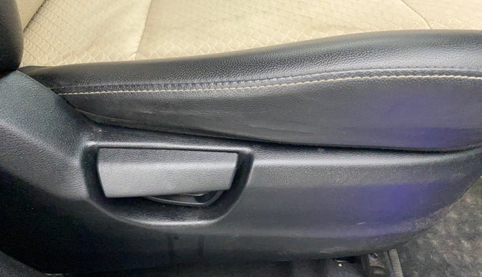 2019 Hyundai NEW SANTRO SPORTZ AMT, Petrol, Automatic, 16,978 km, Driver Side Adjustment Panel